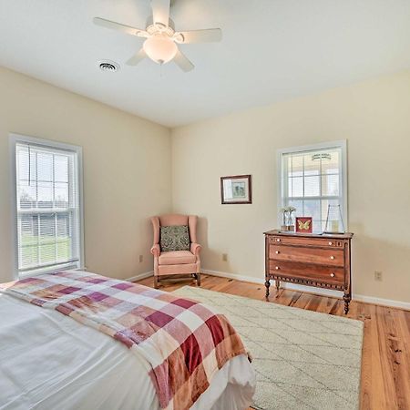 Villa Breathtaking Elkin Getaway With Vineyard Views! Esterno foto