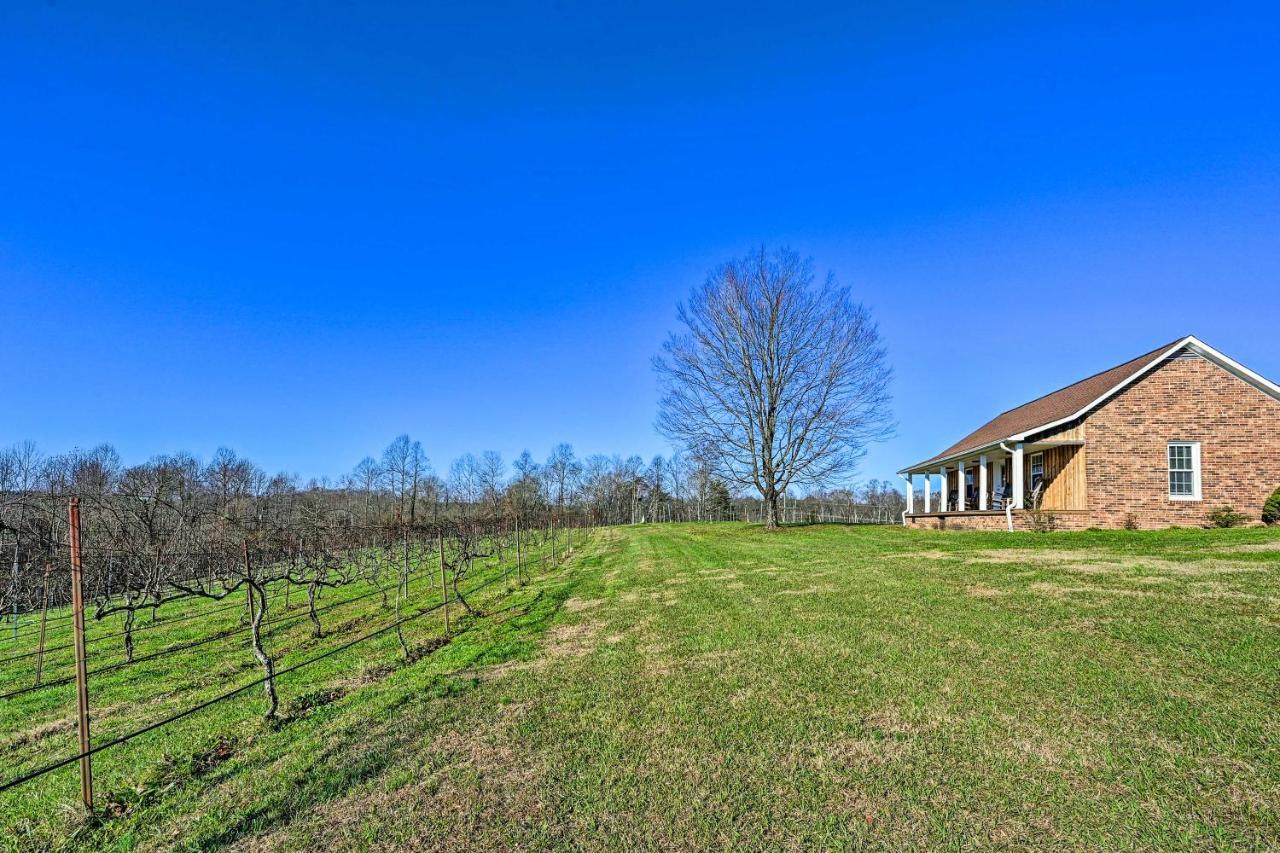 Villa Breathtaking Elkin Getaway With Vineyard Views! Esterno foto